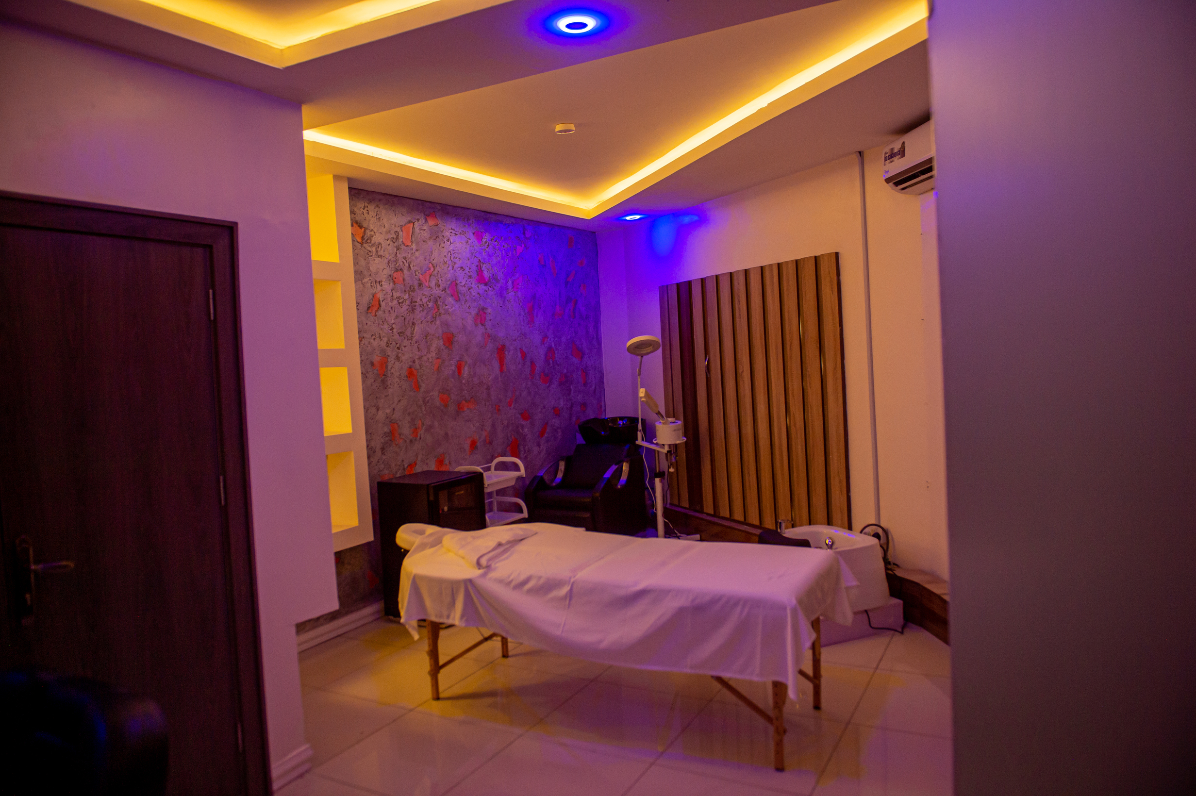 the_diplomatic_village_spa